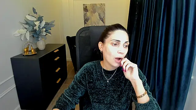 AllaYerty online show from November 2025 11:47:02 AM