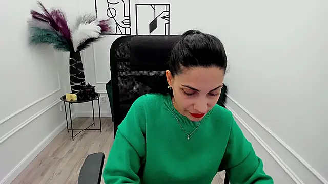 AllaYerty online show from December 2025 12:29:01 PM