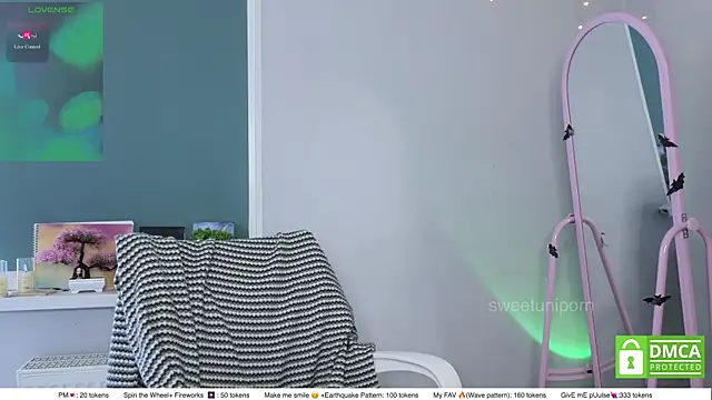 Snapshot of sweetuniporn chatting on July 2026 06:44:01 AM sweetuniporn online show from July 2026 06:44:01 AM