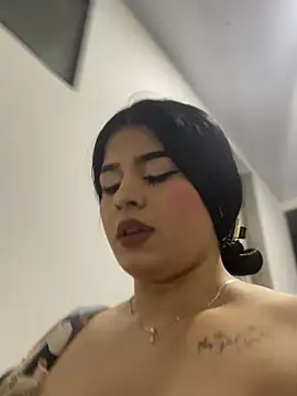 Kariina  69 online show from May 2026 01:10:01 AM