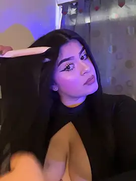 Kariina  69 online show from June 2026 01:05:02 PM