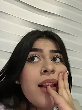 Kariina  69 online show from November 2025 03:10:02 AM