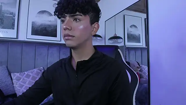 Niick Twink online show from September 2025 07:42:02 PM