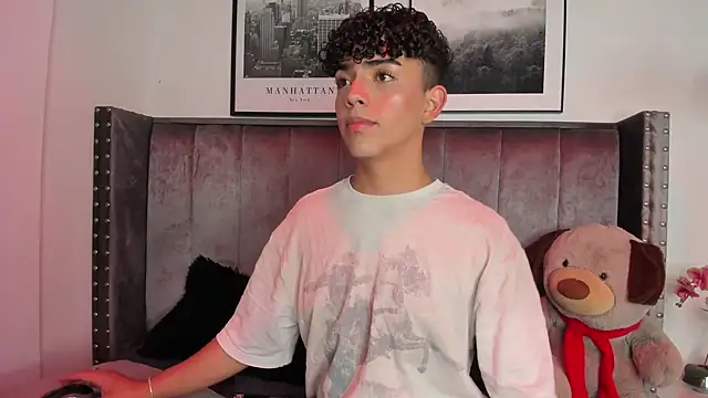 Niick Twink online show from September 2025 07:36:01 PM