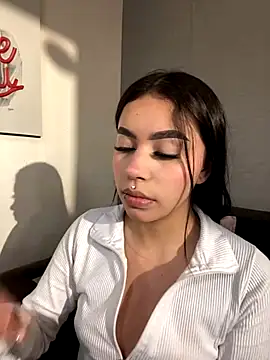 Cristina pinkk online show from October 2025 03:38:01 AM