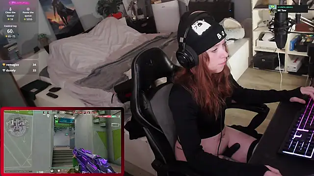 Horny Makima online show from October 2025 09:19:02 AM