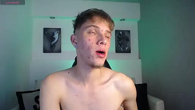 Robbin Blaze online show from March 2026 05:17:01 AM