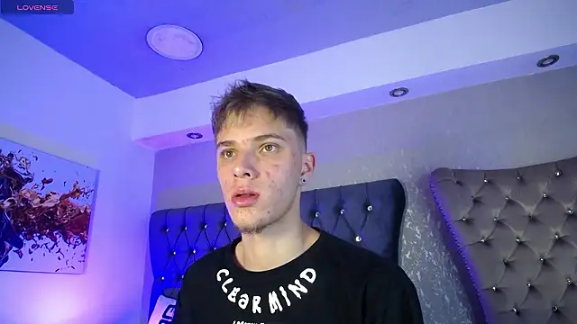 Robbin Blaze online show from March 2026 05:02:02 AM