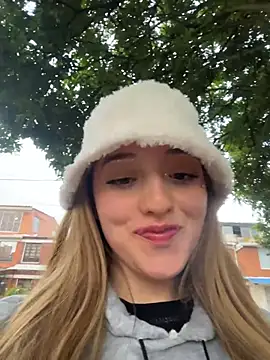 Baby  Otaku online show from February 2026 10:43:02 PM