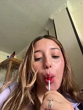 Baby  Otaku online show from March 2026 05:35:02 PM