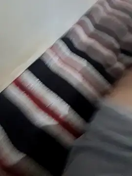 Snapshot of amirzinou chatting on September 2025 10:42:02 PM amirzinou online show from September 2025 10:42:02 PM