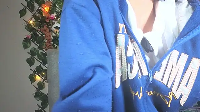 ALISSON VEGA online show from November 2025 07:12:01 AM