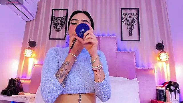 SamanthaAdele online show from November 2025 02:00:01 PM