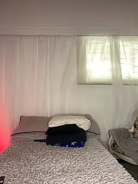 Snapshot of Mia__Gray chatting on November 2025 06:12:02 PM Mia Gray online show from November 2025 06:12:02 PM