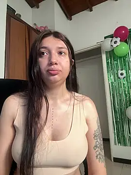 Mia  Gray online show from June 2026 04:15:02 PM