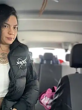 MeekyRich online show from November 2025 04:55:02 AM