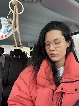 MeekyRich online show from November 2025 03:51:02 AM