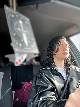 MeekyRich online show from April 2026 01:56:01 AM