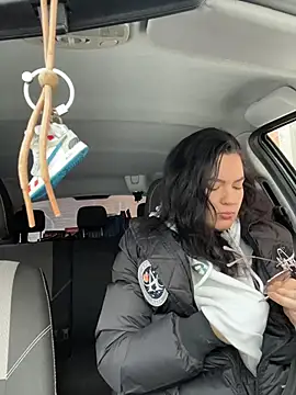 MeekyRich online show from December 2025 04:35:02 AM