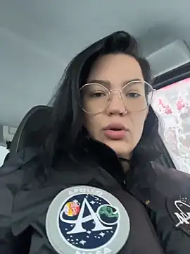 MeekyRich online show from November 2025 03:06:02 AM