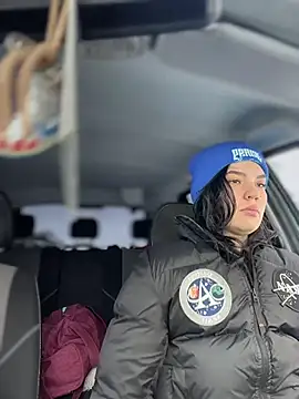 MeekyRich online show from March 2026 04:27:02 AM