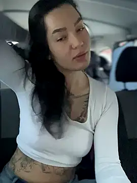 MeekyRich online show from November 2025 02:22:02 AM