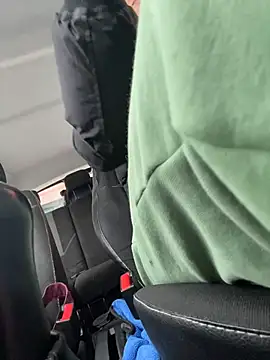 MeekyRich online show from November 2025 04:01:01 AM