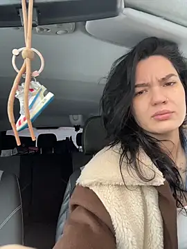 MeekyRich online show from December 2025 04:11:01 AM