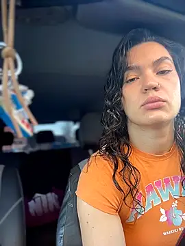 MeekyRich online show from June 2026 01:18:01 AM