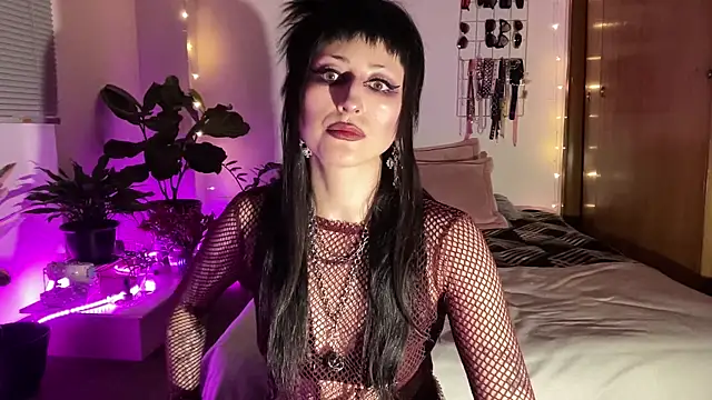 ELENA UMBRA online show from April 2026 02:40:02 AM