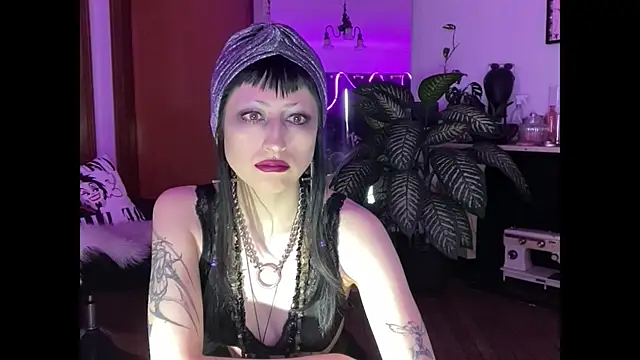 ELENA UMBRA online show from November 2025 04:51:01 PM