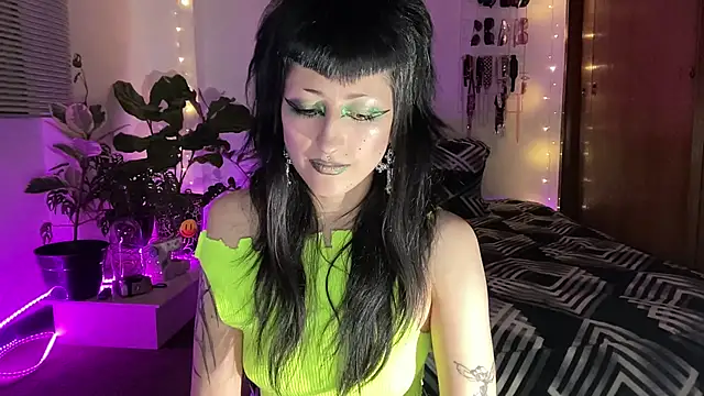 ELENA UMBRA online show from February 2026 12:44:02 AM