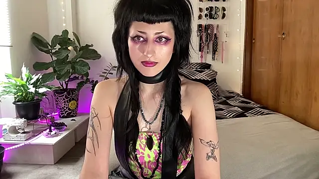 ELENA UMBRA online show from May 2026 04:37:01 PM