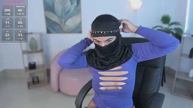 kylie soraya online show from October 2025 04:20:01 PM