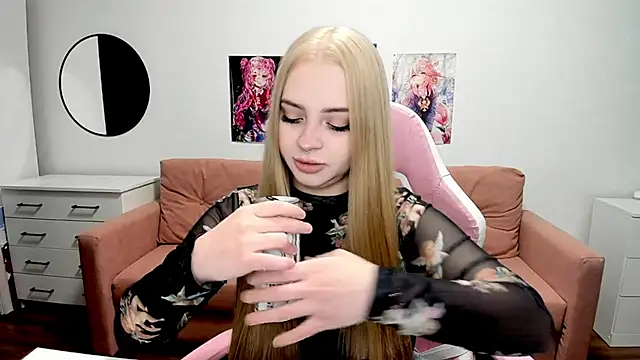 mistress lain online show from March 2026 11:53:01 PM