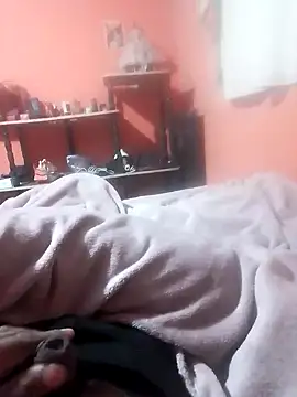 Snapshot of luuiss12 chatting on February 2026 06:57:01 AM luuiss12 online show from February 2026 06:57:01 AM