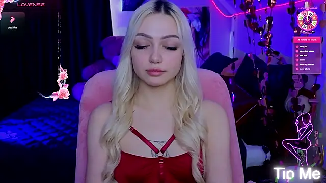 LinaLirian online show from March 2026 02:22:01 PM