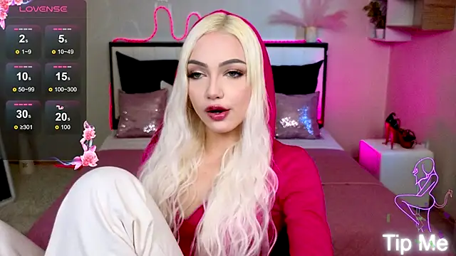 LinaLirian online show from September 2025 02:22:02 PM