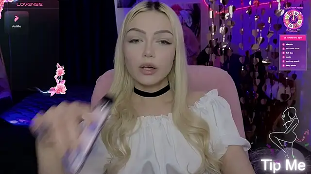 LinaLirian online show from May 2026 10:11:02 AM