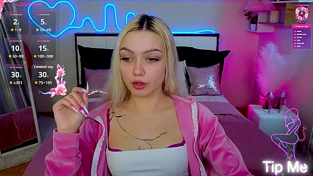 LinaLirian online show from February 2026 10:05:02 AM