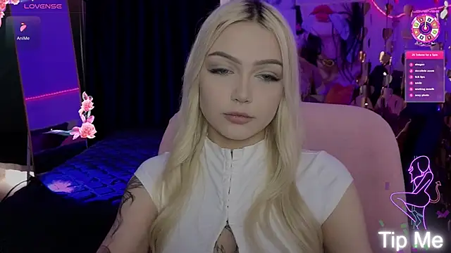 LinaLirian online show from May 2026 09:45:02 AM