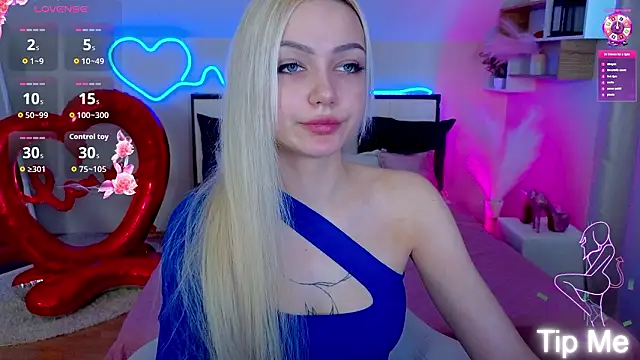 LinaLirian online show from February 2026 10:04:01 AM