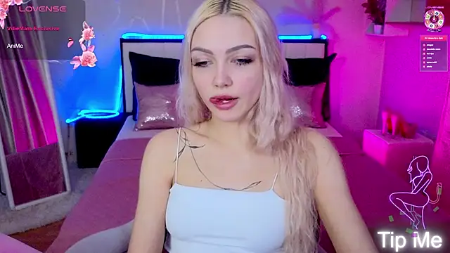 LinaLirian online show from January 2026 01:37:02 PM