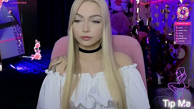 LinaLirian online show from June 2026 09:42:01 AM