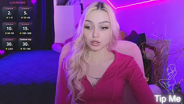 LinaLirian online show from February 2026 02:13:02 PM