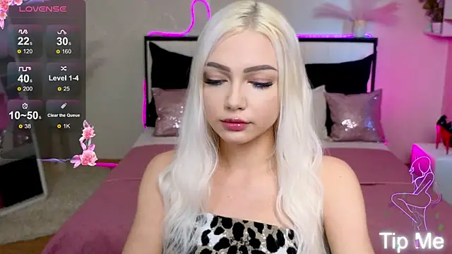 LinaLirian online show from September 2025 02:12:01 PM