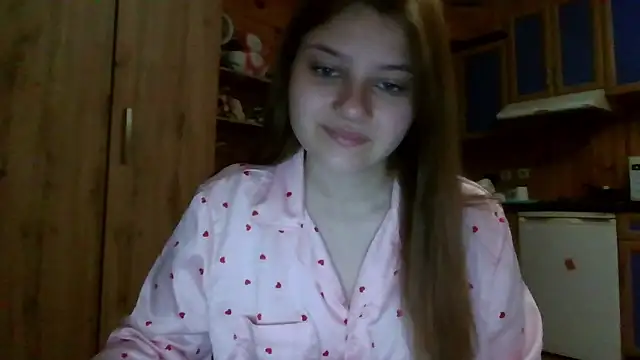 Snapshot of Little_shygirl chatting on October 2025 12:54:02 AM Little shygirl online show from October 2025 12:54:02 AM