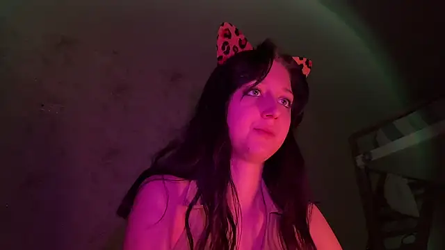 YourTemptation  online show from December 2025 02:09:01 PM