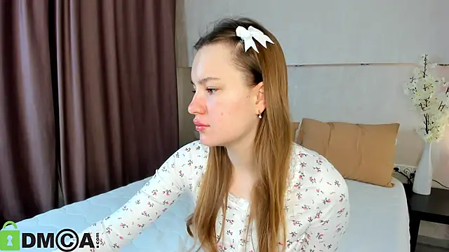 Candy Cansew online show from November 2025 01:09:01 AM