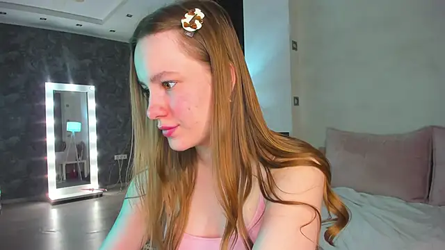 Candy Cansew online show from February 2026 09:17:02 AM